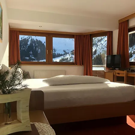 Ξενοδοχείο Alpine