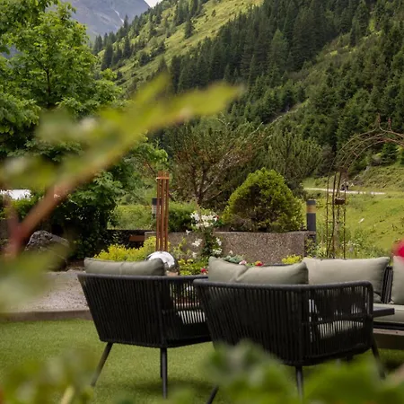 Hotell Alpine Including Summercard