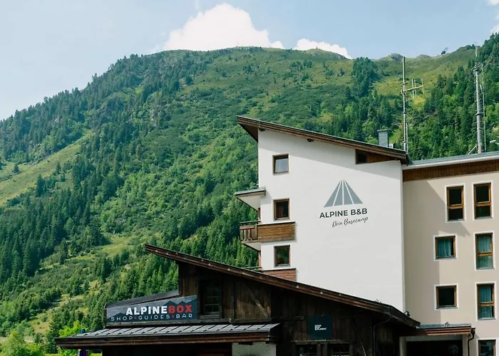 Hotel Alpine