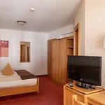 Alpine Hotel