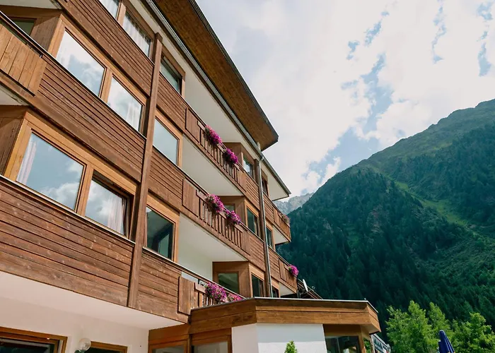 Alpine Hotel 3*